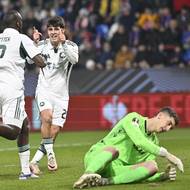 Řekové šli do vedení už v deváté minutě.