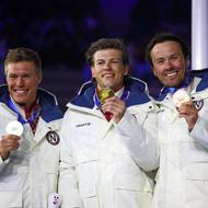 Poslední medailový ceremoniál byl čistě norskou záležitostí. Závod na 50 kilometrů vyhrál Johannes Klaebo po souboji s reprezentačními kolegy.