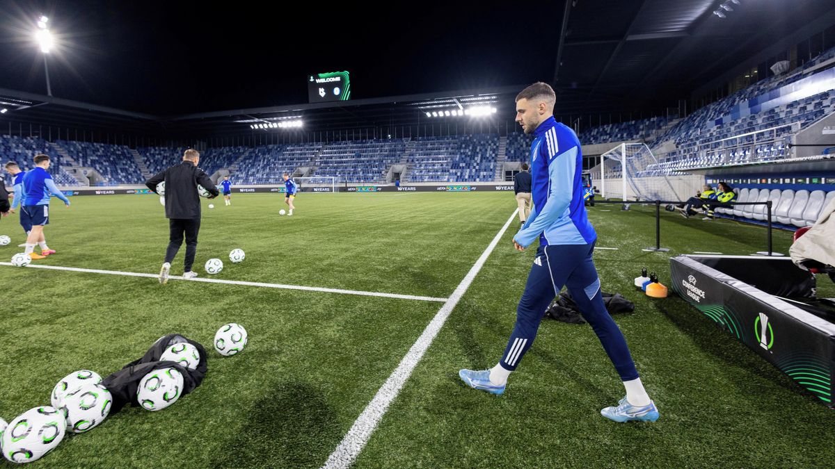 Povrch? Obrovská výhoda pro domácí, tohle do Evropy nepatří, říká trenér Sigmy