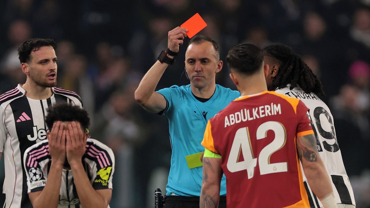 Absurdní, to má jako začít létat? Juventus se zlobí kvůli přísné červené
