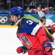 Zklamaná Adéla Šapovalivová po neproměněném nájezdu.