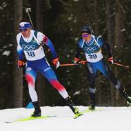Michal Krčmář (s číslem 18) si vytrvalostní závod pokazil čtyřmi chybami na střelnici.