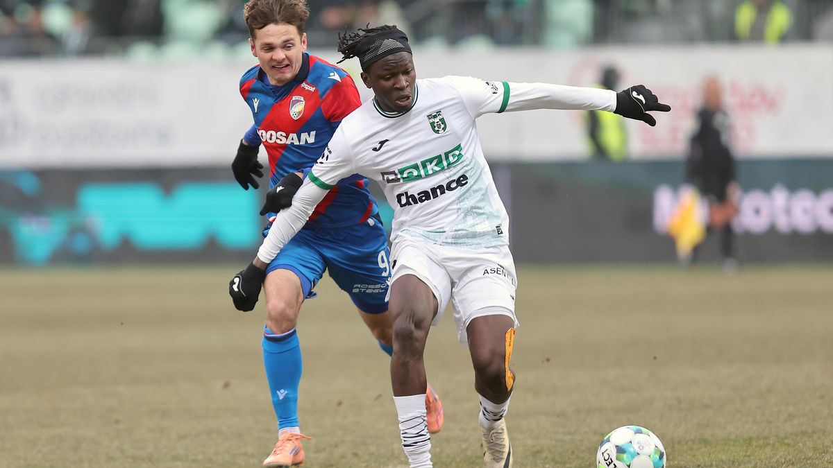 Plzeň při návratu Hyského uspěla v Karviné, řádil Višinský