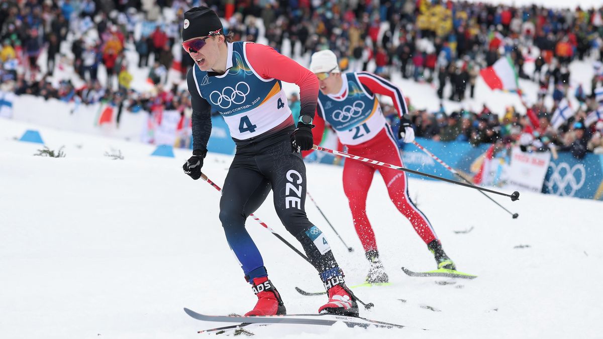 Český mladík úžasnými nástupy drtil soupeře. Kouč dělal povyk, bál se, že po medaili přijde o servis