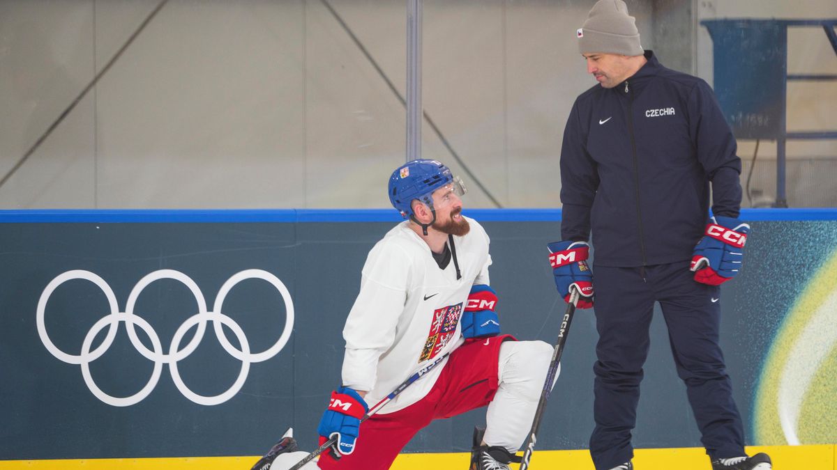 Zavíráme, neproklouzne ani myš! Rulík nechce soupeři ukazovat karty, hráči o nařízení nevěděli