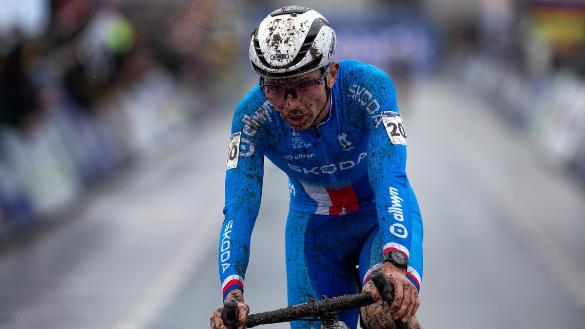 Van der Poel po osmém cyklokrosovém titulu naznačil, že přednost dostane silnice