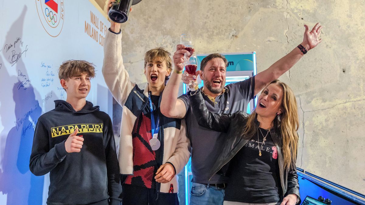 Křičel, tep mu skákal a pak nemohl mluvit dojetím. Syn chce i tu nejcennější medaili, říká Jílkův otec