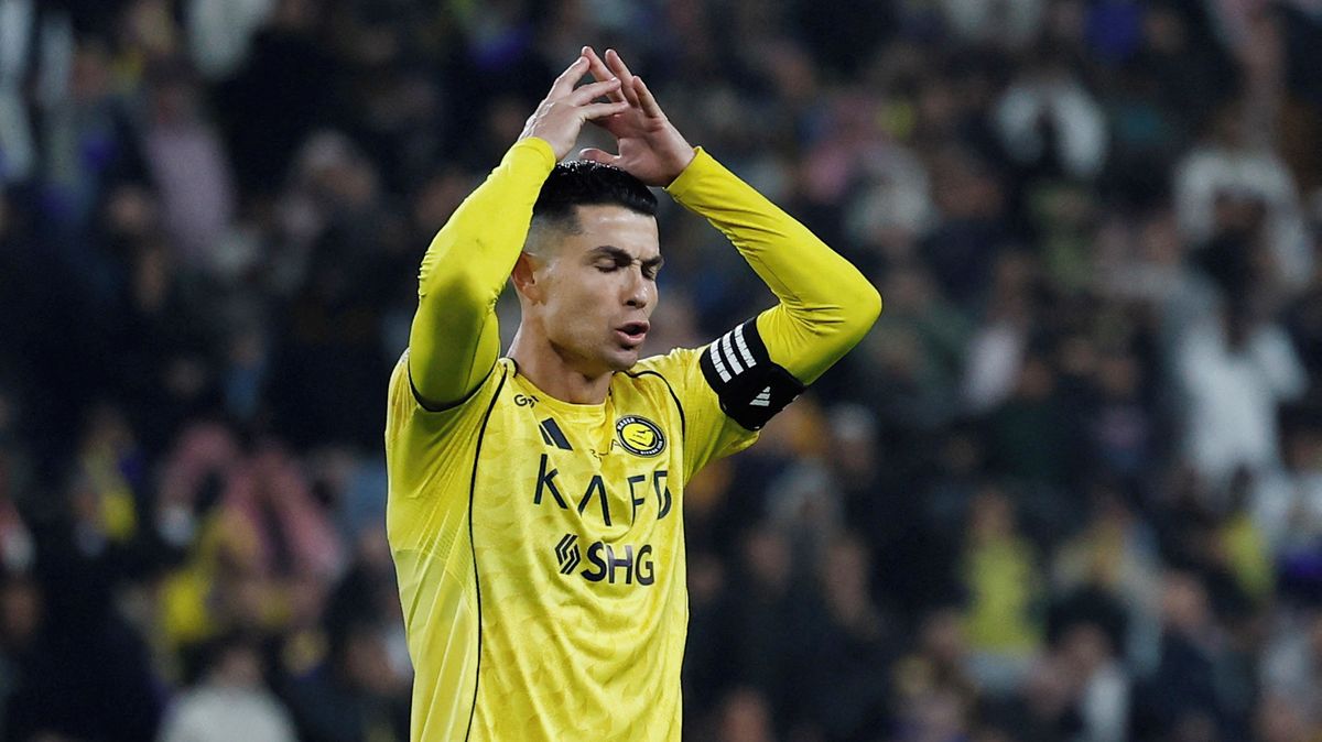 Ronaldo možná prodlouží stávku. I kvůli zpožděné výplatě