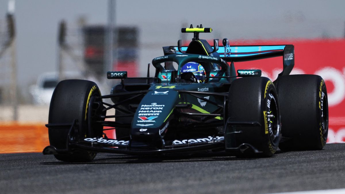 Aston Martin čelí technickým problémům. Ve hře je i možnost, že nenastoupí k úvodnímu závodu sezony