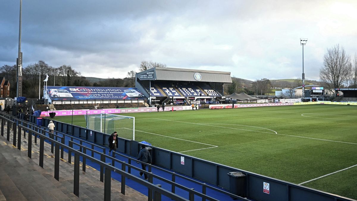 Žhář řádil na stadionu klubu z šesté ligy. Macclesfieldu zapálil záchody