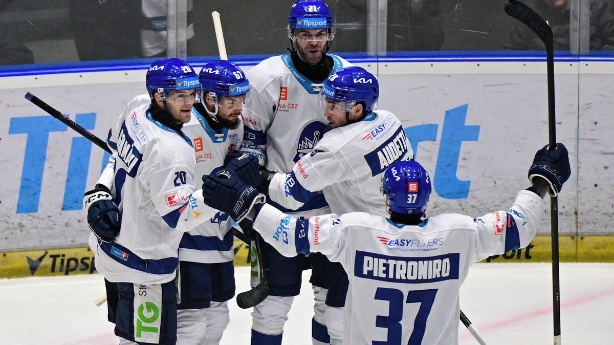 Kladno přichystalo dárek pro fanoušky. Na play off půjdou po třinácti letech za jedinou korunu