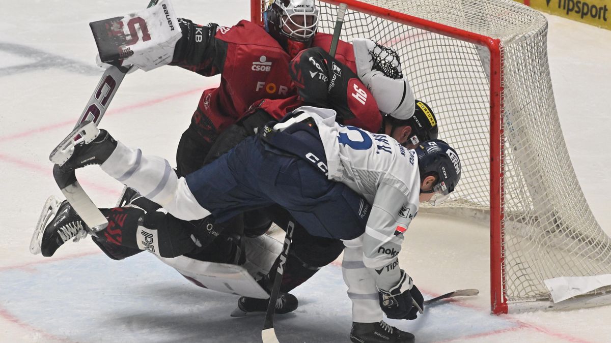 HOKEJ ONLINE: Videomomenty. Sparta v Plzni odskakuje, ve čtvrtfinále to pořádně vře