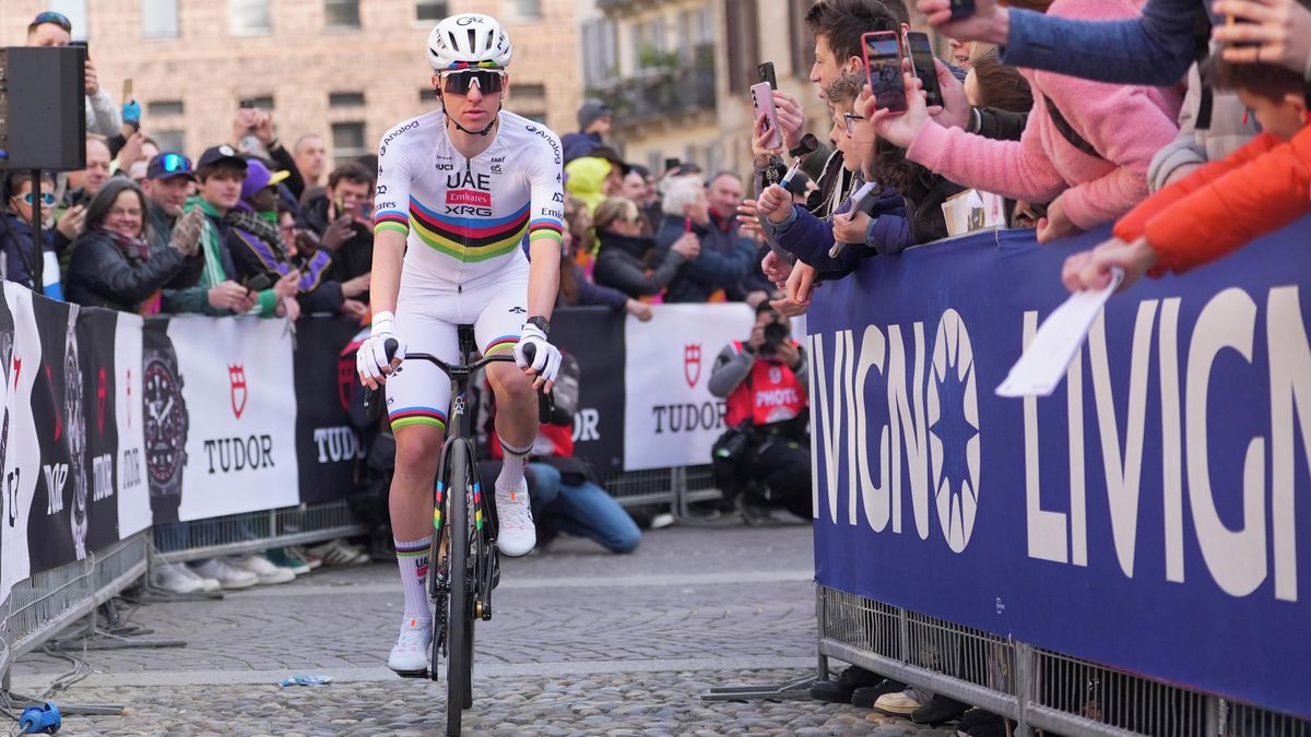Pogačar poprvé ovládl monument Milán-San Remo, nezastavil ho ani pád