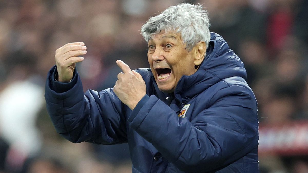 Slavný trenér Lucescu před zápasem se Slovenskem zkolaboval. Nejspíš kvůli stresu