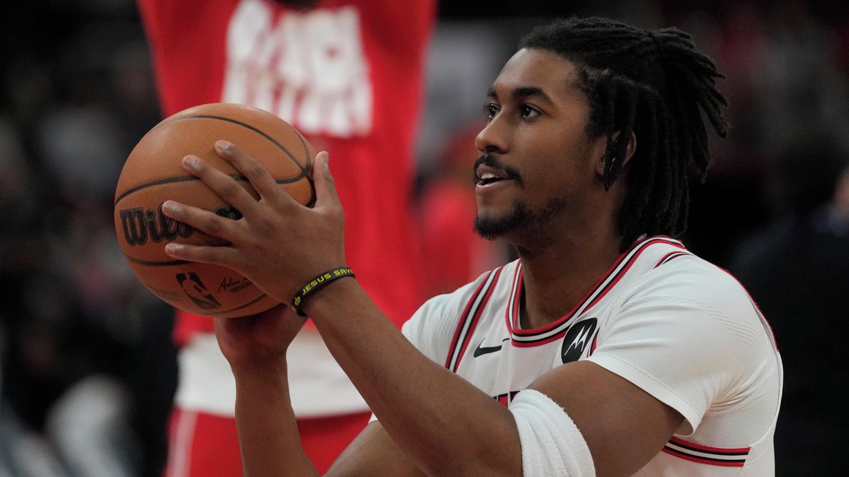 Basketbalista Ivey dostal za kritiku podpory LGBTQ+ výpověď v Chicagu