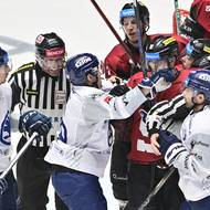 Potyčka už v první desetiminutovce zápasu.