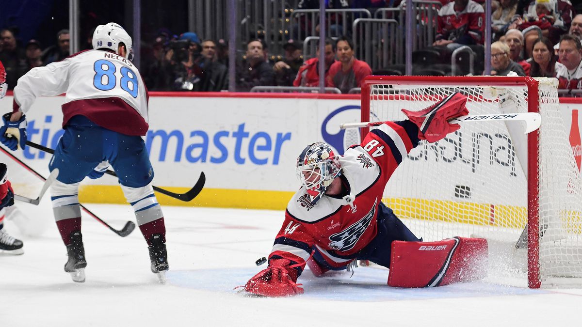 Nečas zapsal dvě asistence při výhře Colorada ve Washingtonu