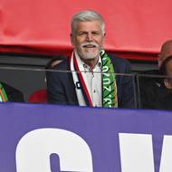 Prezident Petr Pavel na tribuně v Edenu.