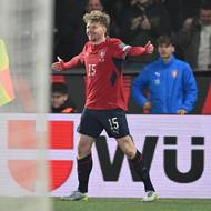 Radost Pavla Šulce z nádherné střely.