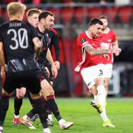 Troy Parrott dostal Alkmaar do vedení.