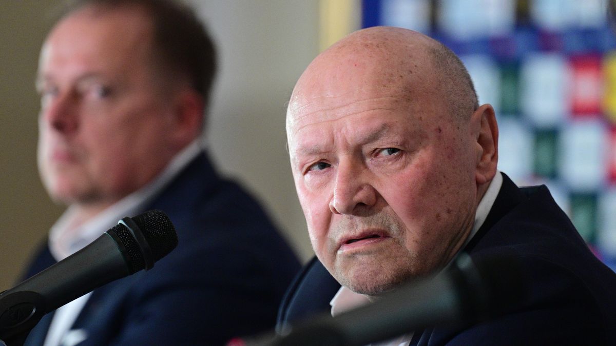 Koubek už vybral kapitána na delší dobu. Nebudeme je střídat jak fusekle, říkal kouč