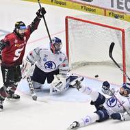 Filip Chlapík (není na fotografii) otevřel skóre v sedmém zápase mezi Plzní a Spartou