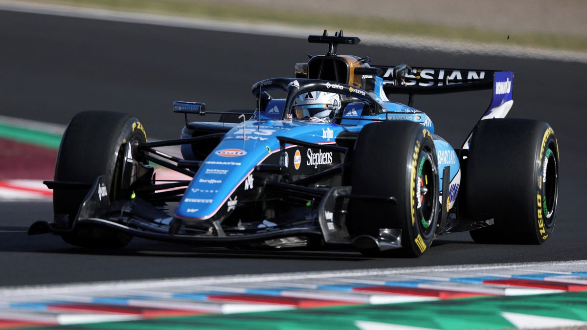 Dvě nehody v úvodním tréninku. Albon zažil těžký vstup do japonského závodního víkendu