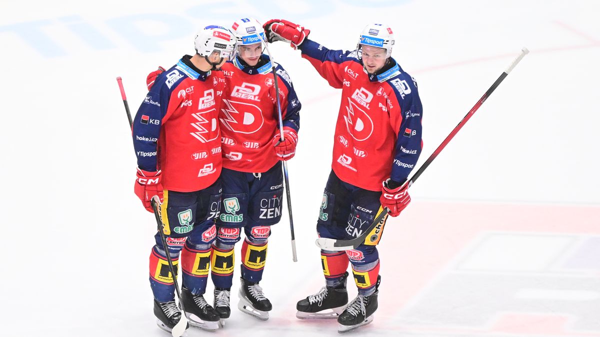 Pikantní souboj ve čtvrtfinále, Pardubice jdou na mistra! Sparta vyzve Plzeň, známe i další dvojice