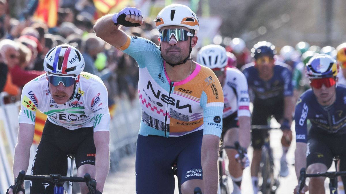 Zkrácenou čtvrtou etapu Kolem Katalánska vyhrál Brit Vernon