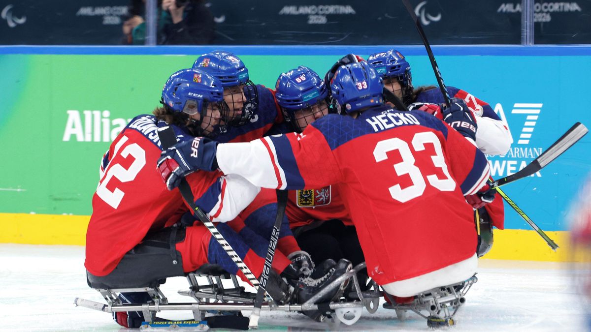 PARAHOKEJ ONLINE: Slovenský gól nic nemění, Češi přidávají už osmou trefu!