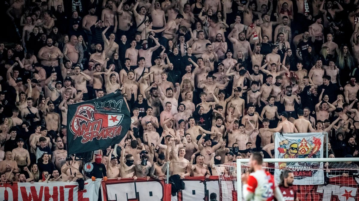 Slavia dostala za derby pokutu čtvrt milionu. Pyká také Sparta