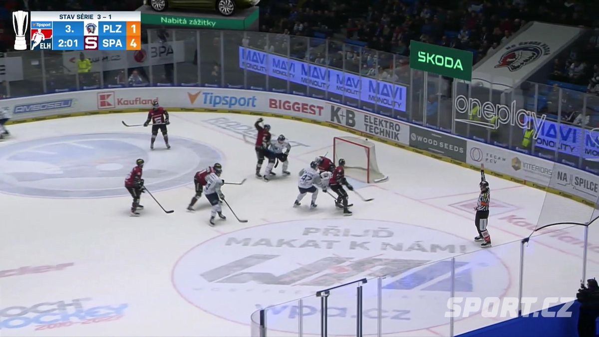 Bitky, provokace i hozené pivo na sparťany. Závěr rozhodnutého duelu se v Plzni zvrtnul