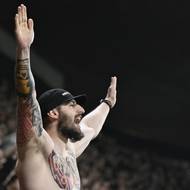 Fanoušek Slavie při derby se Spartou (3:1).