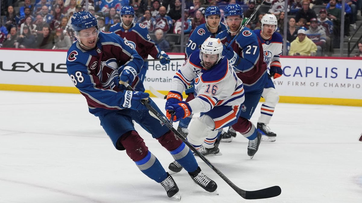 Nečas předčil Pastrňáka a ovládl první kolo Zlaté hokejky