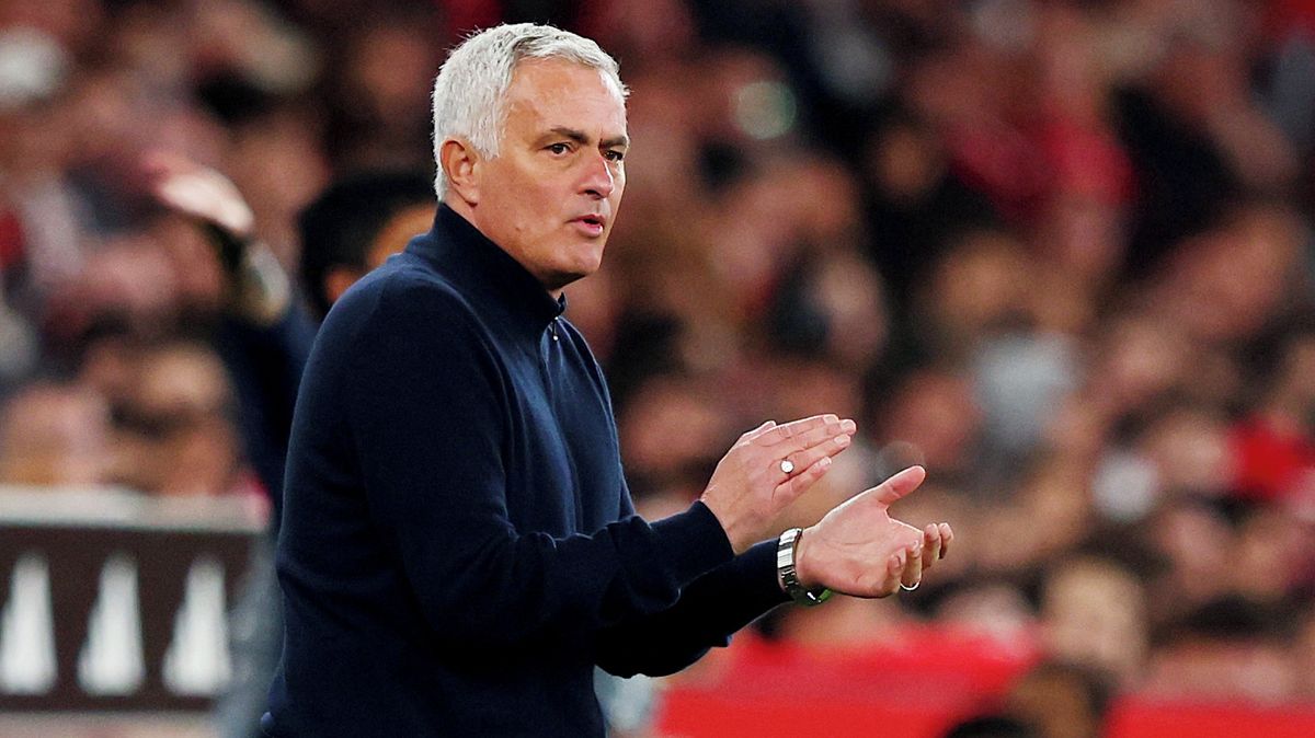 Mourinho už zná svůj trest za vyloučení ve šlágru proti Portu. Benfika chystá odvolání