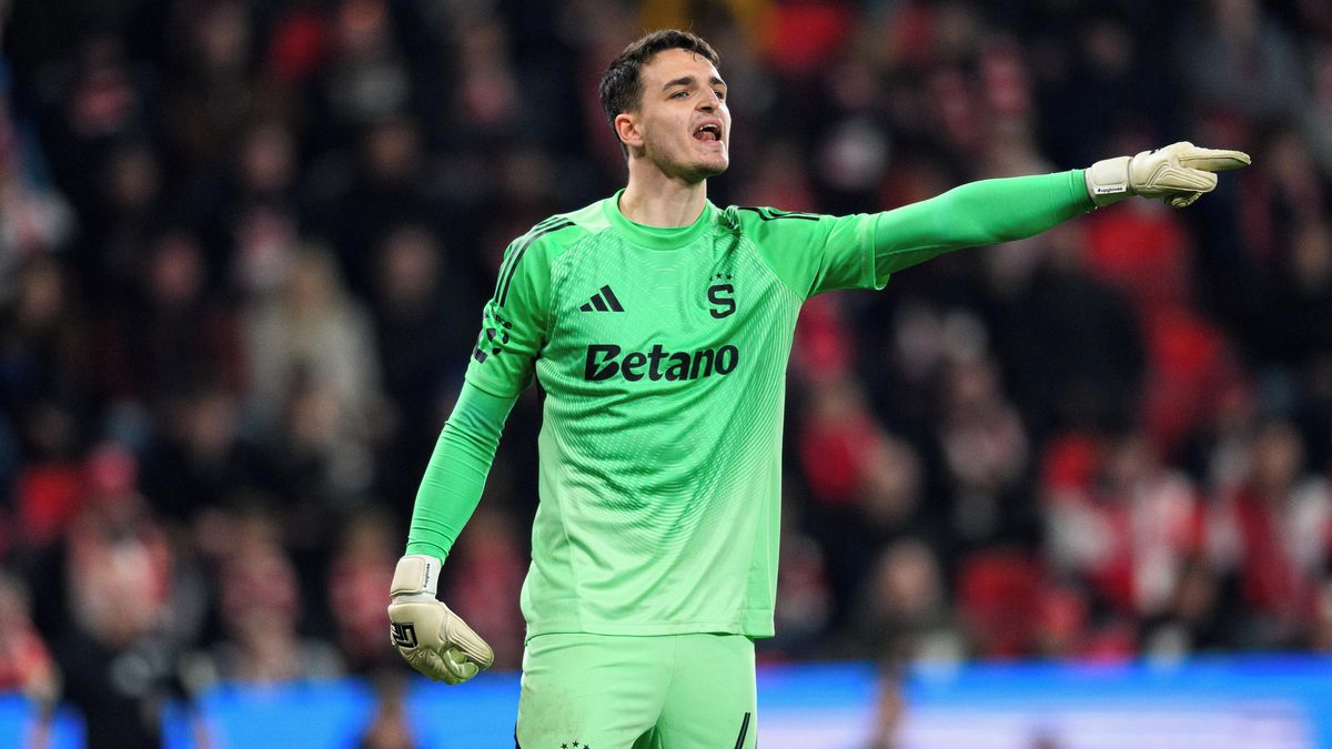 Kritická slova brankáře Sparty měla dohru. Kotel ho chválil, reaguje i Rosický