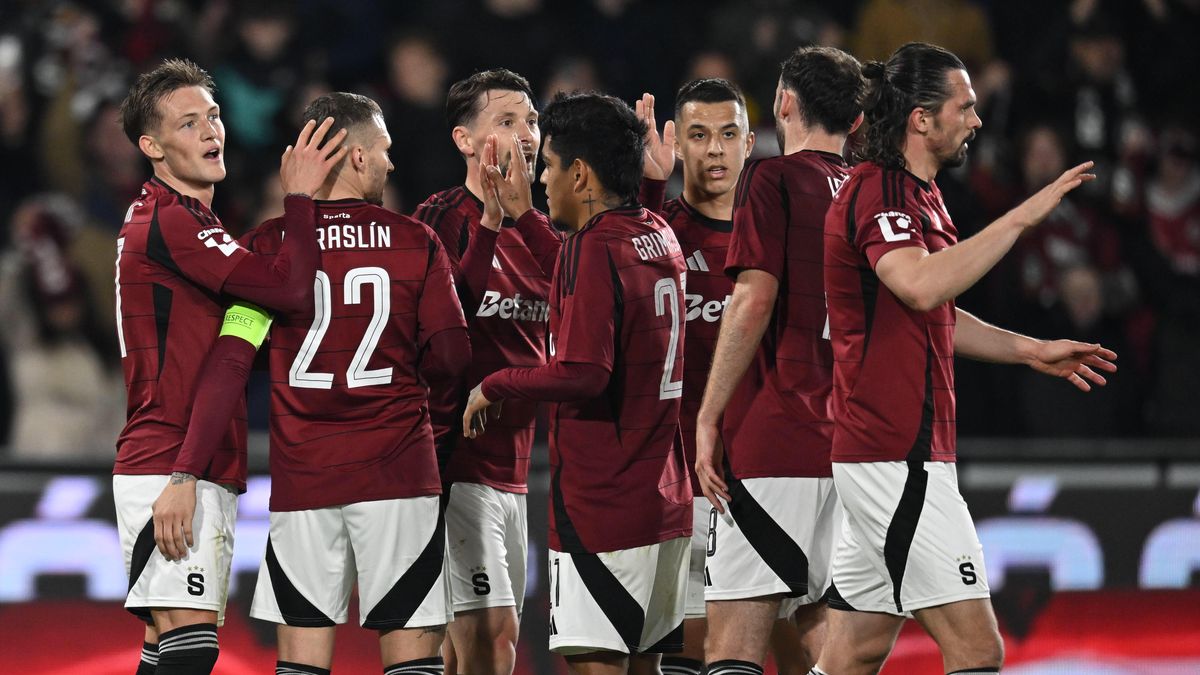 Sparta rozstřílela Slovácko, otazníky přibyly. Zdecimovaný tým ztratil kapitána