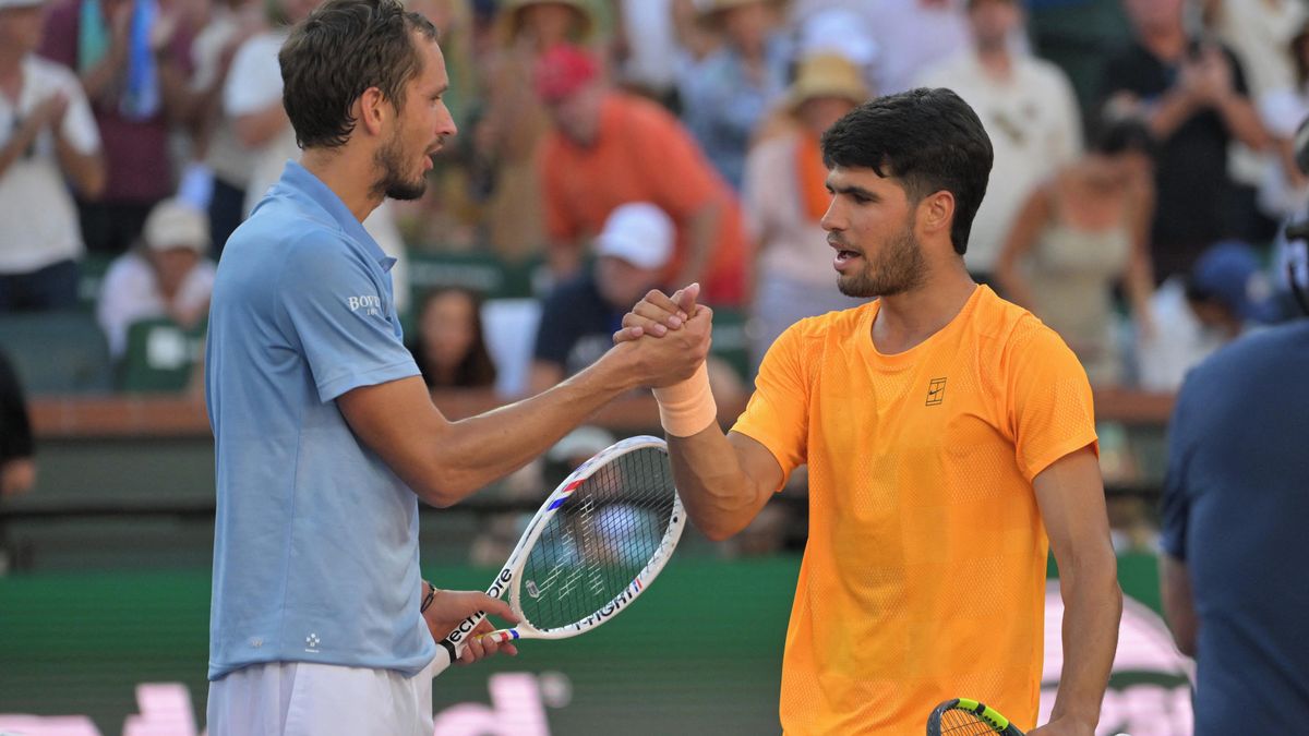 Vysněné finále zhatil ruský bouřlivák. Světová jednička senzačně přišla o úchvatnou sérii