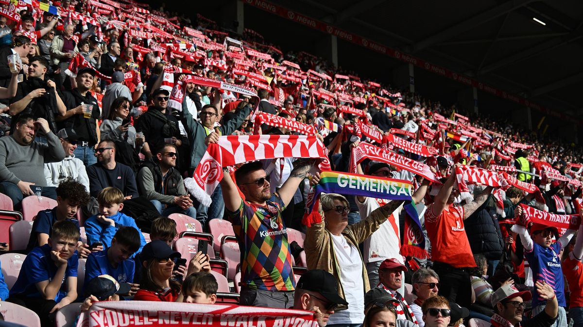 Na Mohuč chodí nejvíc lidí, Sigmu čeká bouře. Atmosféra nás může vyhecovat, říká Růsek