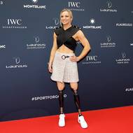 Své protézy už americká paralympionička hrdě ukazuje