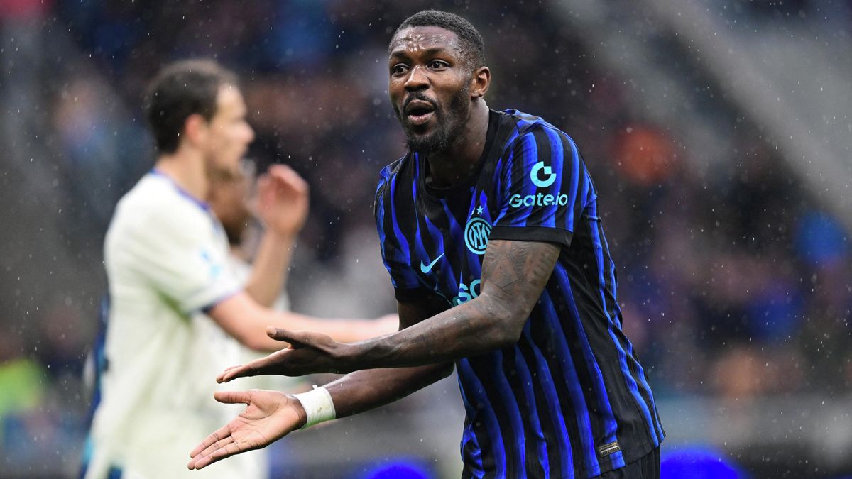 Inter Milán po prohře v derby opět ztratil body