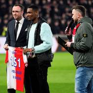 Stoper Simon Deli ukončil kariéru, před derby se Spartou dostal speciální dres.