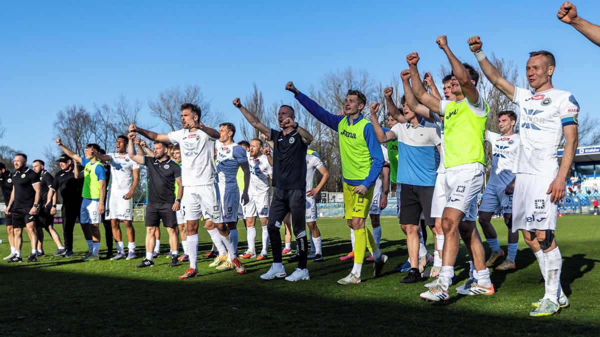 Smůla, nebo sázky? V Polsku řeší skandální gól