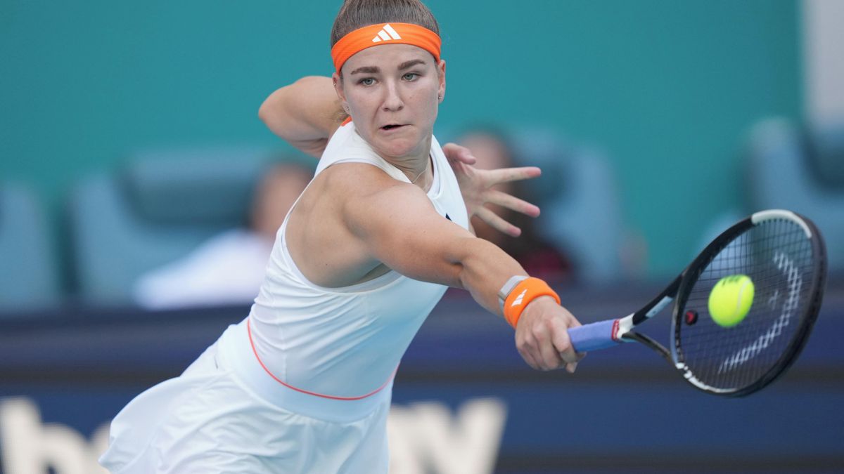 Muchová zaútočí na postup do finále. Proti ní stojí neoblíbená soupeřka