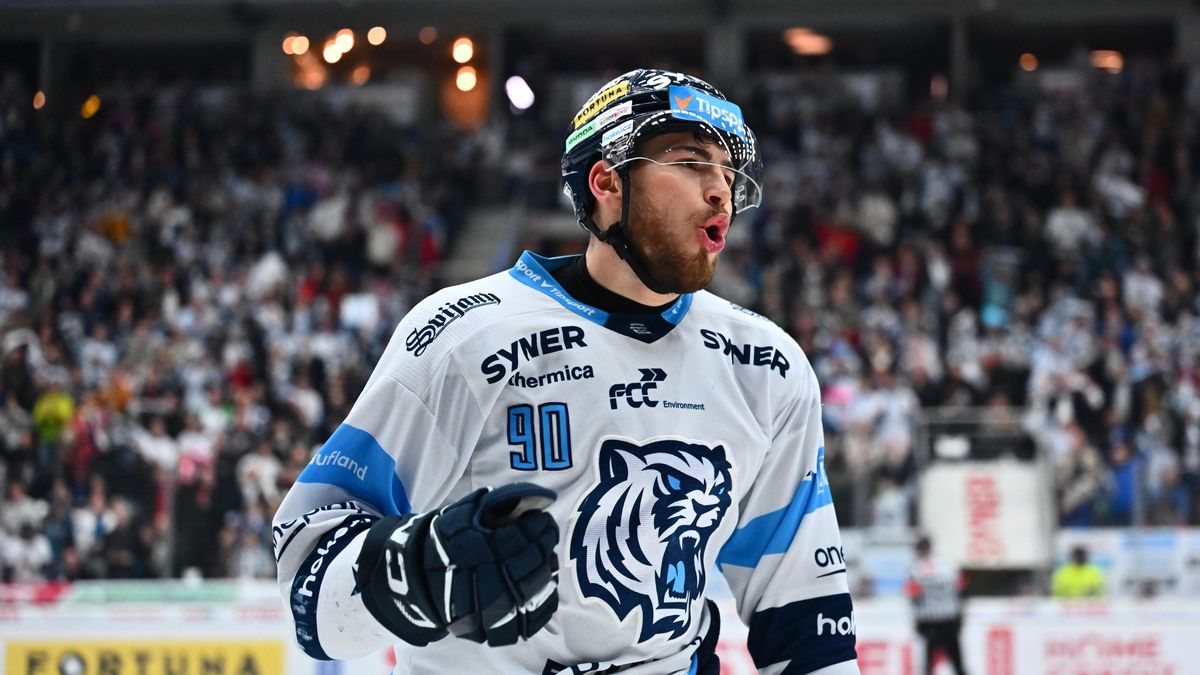 Videomomenty. Karlovy Vary doma odvracejí konec sezony, Liberec má mečbol