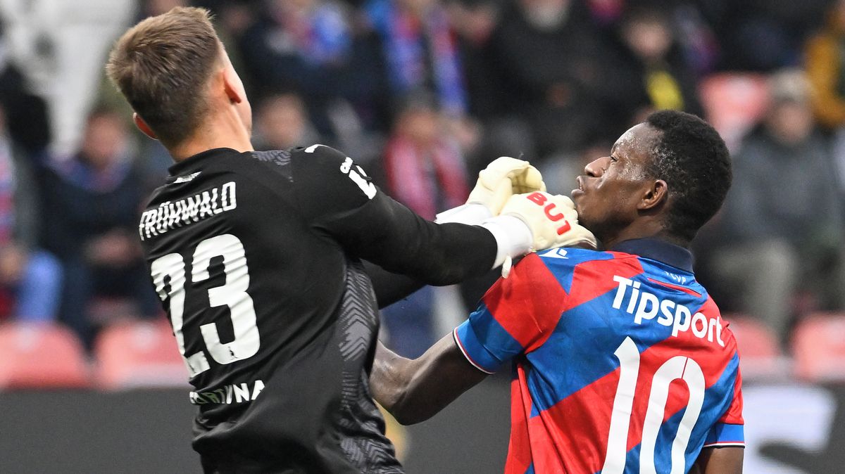 Kruté, smutnil kouč Bohemians. A přišel o čaroděje, který deptal Plzeň