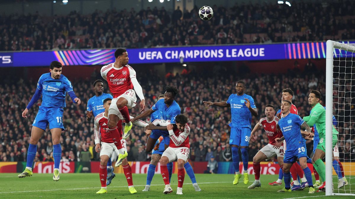 FOTBAL ONLINE: Tragický vstup Chelsea do boje o čtvrtfinále Ligy mistrů. Arsenal zahrozil proti Leverkusenu. Velké problémy má Manchester City