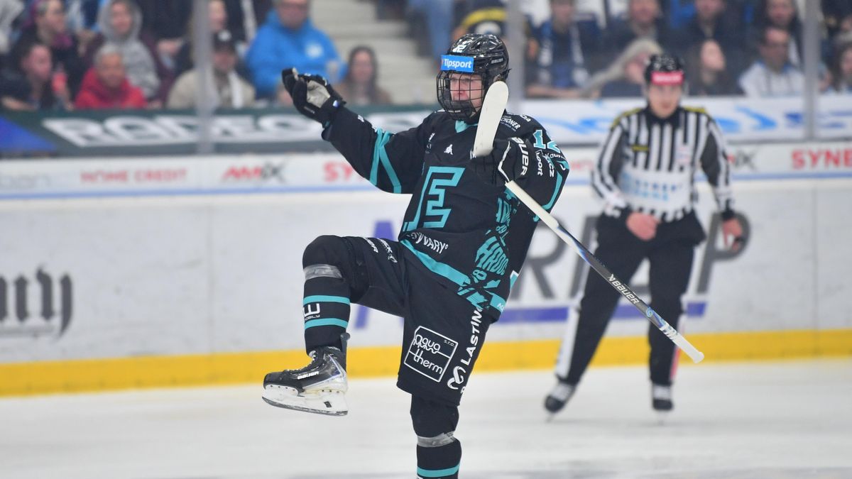 Nadávky od celé haly? Pan Patera mi říká, že jsou pochvalou, usmívá se karlovarský Tomek