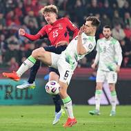 První snaha Pavla Šulce projít Irskou obranou.