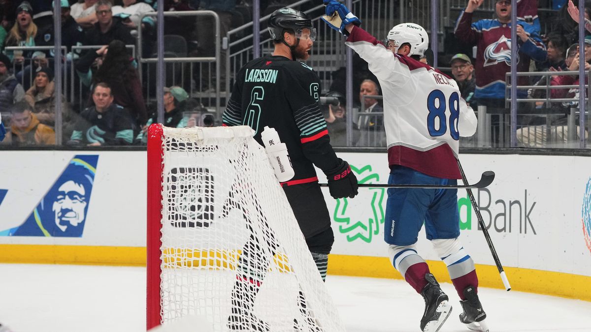 Nečas znovu řádil. Zazářili i Pastrňák s Hronkem